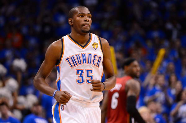 他能在詹姆 他能在詹姆